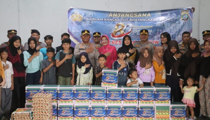 Sambut HUT Bhayangkara ke-80, Kapolres Simalungun Kunjungi Anggota Sakit dan Berbagi Kasih di Panti Asuhan