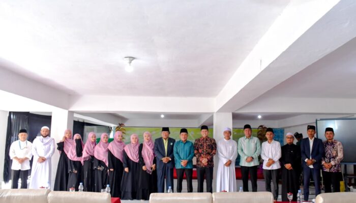 Wisuda Tahfiz Perdana PPTA Abdullah Al Busyroni, Wabup Sergai Dorong Lahirnya Generasi Qurani yang Adaptif di Era Digital
