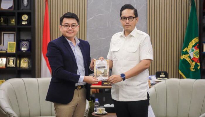 Terima Rektor Universitas Satya Terra Bhinneka, Rico Waas Dorong Kampus Cetak SDM Unggul dan Beri Ruang bagi Mahasiswa Kurang Mampu