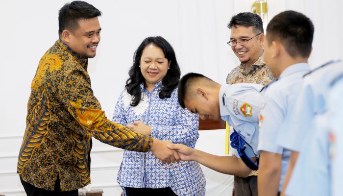 Bobby Nasution Apresiasi SMA Negeri 1 Matauli Pandan, Jadi Sekolah Negeri Pertama di Indonesia Raih Otorisasi IB Diploma Programme
