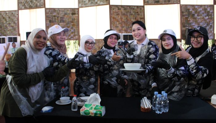 Lewat Tangan Airin Rico Waas, Daun Ubi Tumbuk Melesat ke Panggung Nusantara
