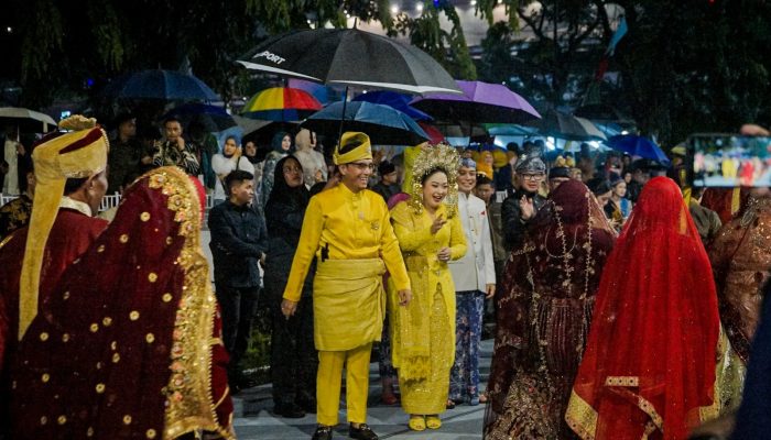 Rico Waas: Hujan Perlihatkan Kekompakan dan Solidaritas Kota-kota se-Indonesia di Karnaval Budaya Nusantara