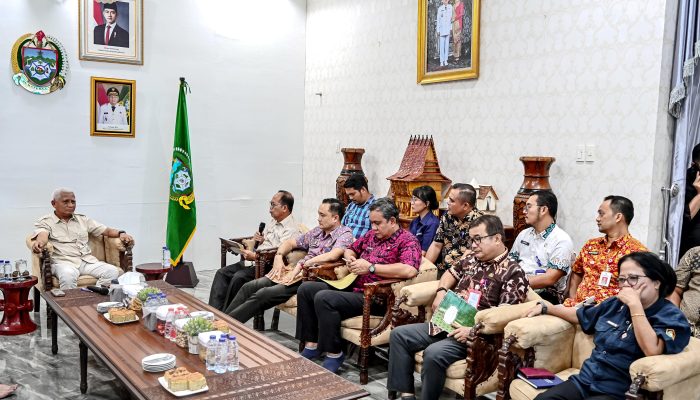 Gunungsitoli Capai Target UHC, Wagub Surya Minta Pelayanan Kesehatan Terus Diperkuat