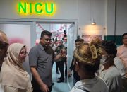 Gubernur Bobby Jenguk Siswi SMKN 1 Berastagi yang Dirawat Intensif, Minta Kasus MBG Tak Berulang