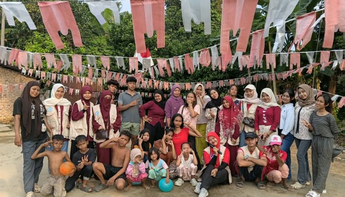 Mahasiswa KKL STAI Tebingtinggi dan Warga Meteran Semarakkan HUT RI ke-81 dengan Lomba Rakyat