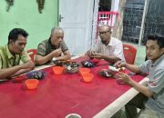 Makan Kerang Rebus, Ketua SMSI Sergai Bangun Kekompakan Bersama Anggota