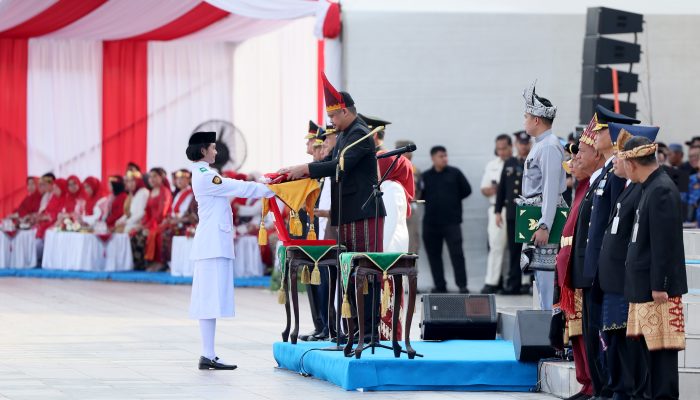 Bobby Nasution Pimpin Upacara HUT RI dari Tengah Lapangan, Tekankan Inflasi dan Pemerataan Pembangunan