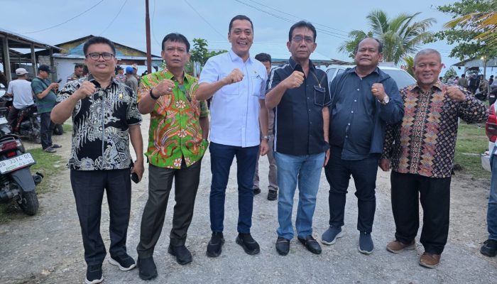 Kolaborasi Apik Gubsu-DPRD Sumut-Warga di Nias Utara, Jalan Rusak Puluhan Tahun Akhirnya Diperbaiki