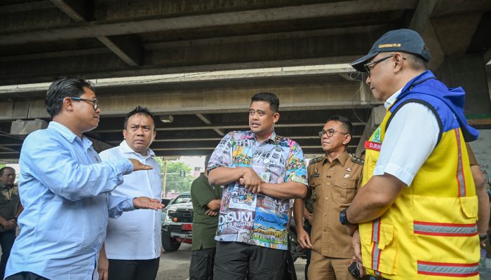 Bobby Nasution Tinjau Titik Banjir Letda Sujono, Penanganan Langsung Dipercepat