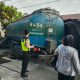 Diduga Sopir Mengantuk, Truk Tangki Seruduk Rumah Warga di Perbaungan