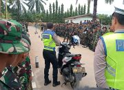 Sinergi TNI-Polri, Satlantas Polres Sergai Edukasi Prajurit Yonif TP 902 tentang Safety Riding