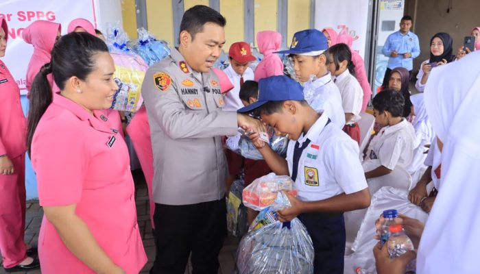 Kapolres Langkat Berbagi Kebahagiaan, 30 Anak Yatim Terima Santunan
