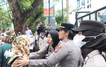 Aksi Damai di DPRD Sumut Berjalan Tertib, Kapolda Apresiasi Peserta yang Sampaikan Aspirasi