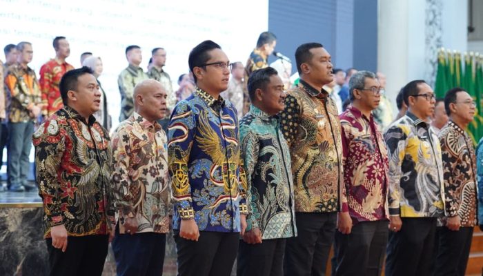 Ikuti Rakor Penguatan Tata Kelola Pemerintahan Daerah dan Pencegahan Korupsi, Rico Waas Tandatangani Komitmen Bersama