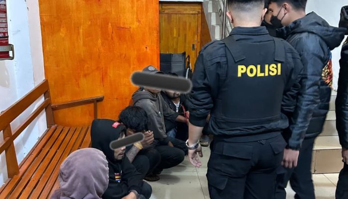 Gerebek Dugaan Sarang Narkoba di Berastagi, Polres Karo Amankan Tujuh Orang Positif Metamfetamina