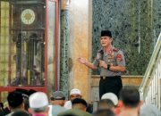 Sholat Jumat di Masjid Raya Al-Mashun, Kapolda Sumut Serukan Perang Melawan Narkoba dan Ajak Warga Jaga Keamanan