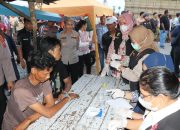 Gempur Sarang Narkoba di Desa Pon, Tim Gabungan Polres Sergai dan Polda Sumut Amankan 12 Orang