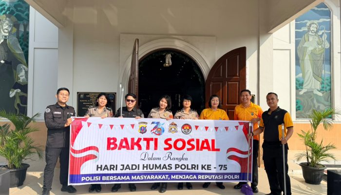 Sambut HUT Humas Polri ke-75, Bid Humas Polda Sumut Gelar Aksi Bersih Rumah Ibadah