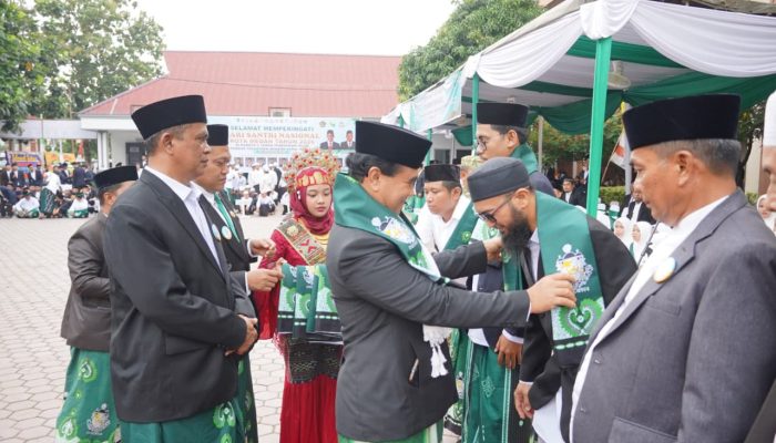 Pimpin Upacara Hari Santri 2026, Rico Waas Dorong Santri Medan Kuasai Teknologi dan Jaga Persatuan Bangsa